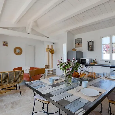 Belle Maison Pour 4 A Deux Pas De La De La Cible * Saint-Martin-de-Ré